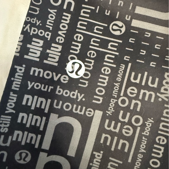 EUC Lululemon Wunder Train High-Rise Tight
Lululemon Ombre Black Multi 6 - Picture 6 of 7